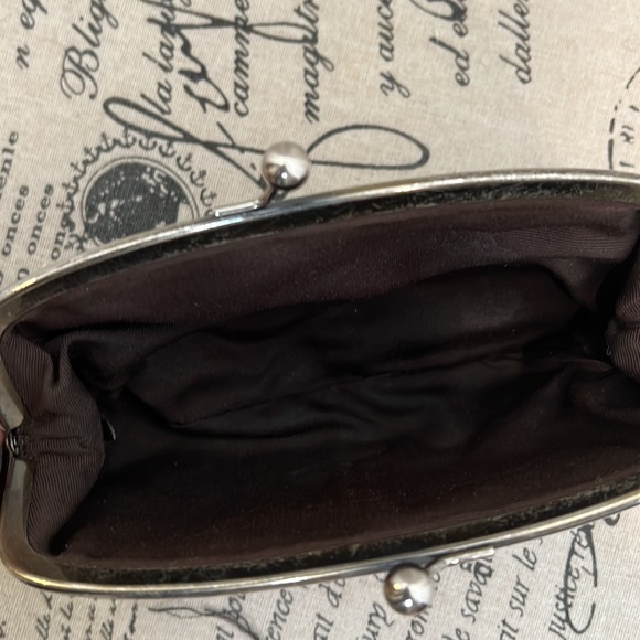 Coach Signature Brown Canvas Suede Trim Kisslock Framed Wristlet -Coin Wallet - Picture 4 of 16